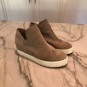 Steve Madden wedge sneaker. Size 8.5